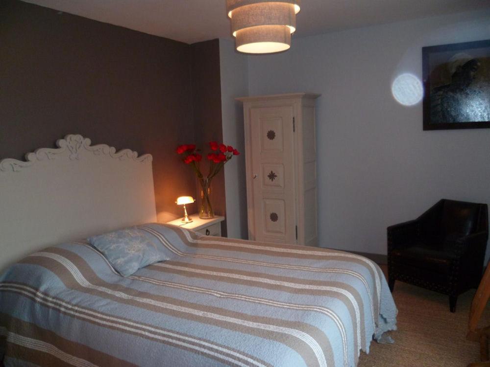 La Tonnelle Fleurie Chambres D'Hotes Sainte-Soulle Εξωτερικό φωτογραφία